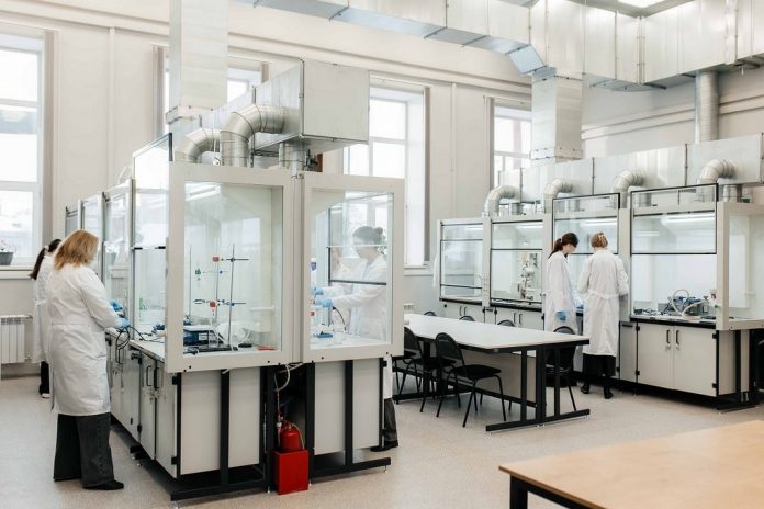 Instant Quality Control of Pharmaceutical Packaging